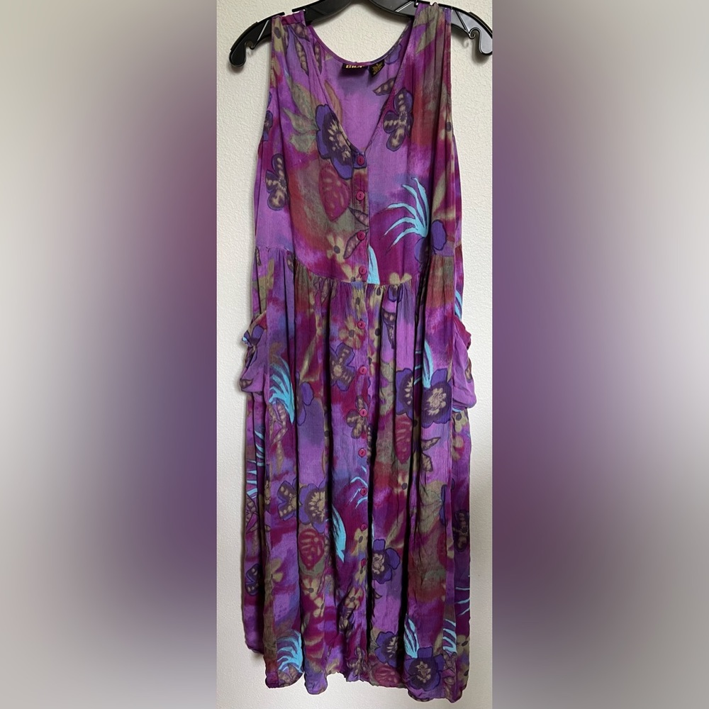 Vintage BILA flowy dress, M, really pretty colors and comfy!
